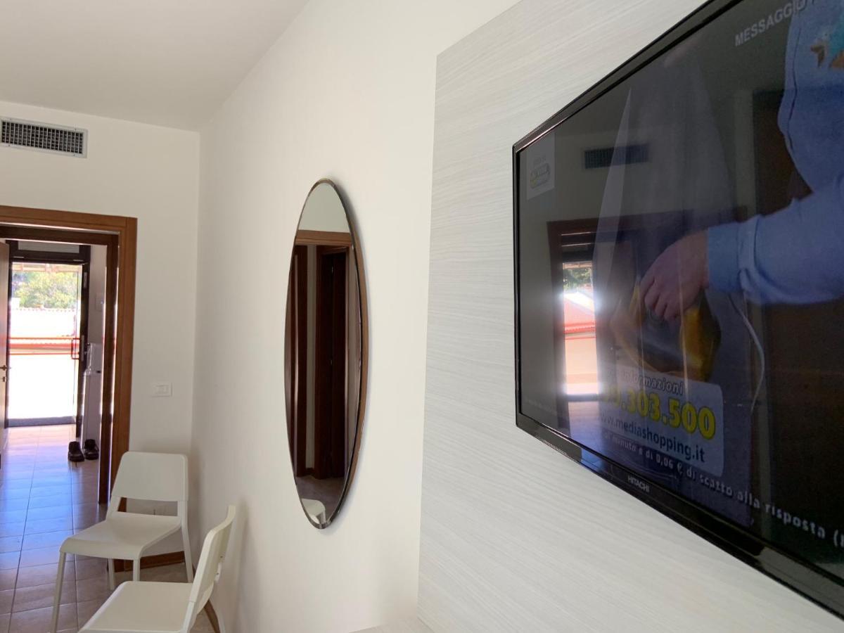 Suites Marilia Apartments Pool Side - Suite Livorno Holiday Home Group Exterior photo