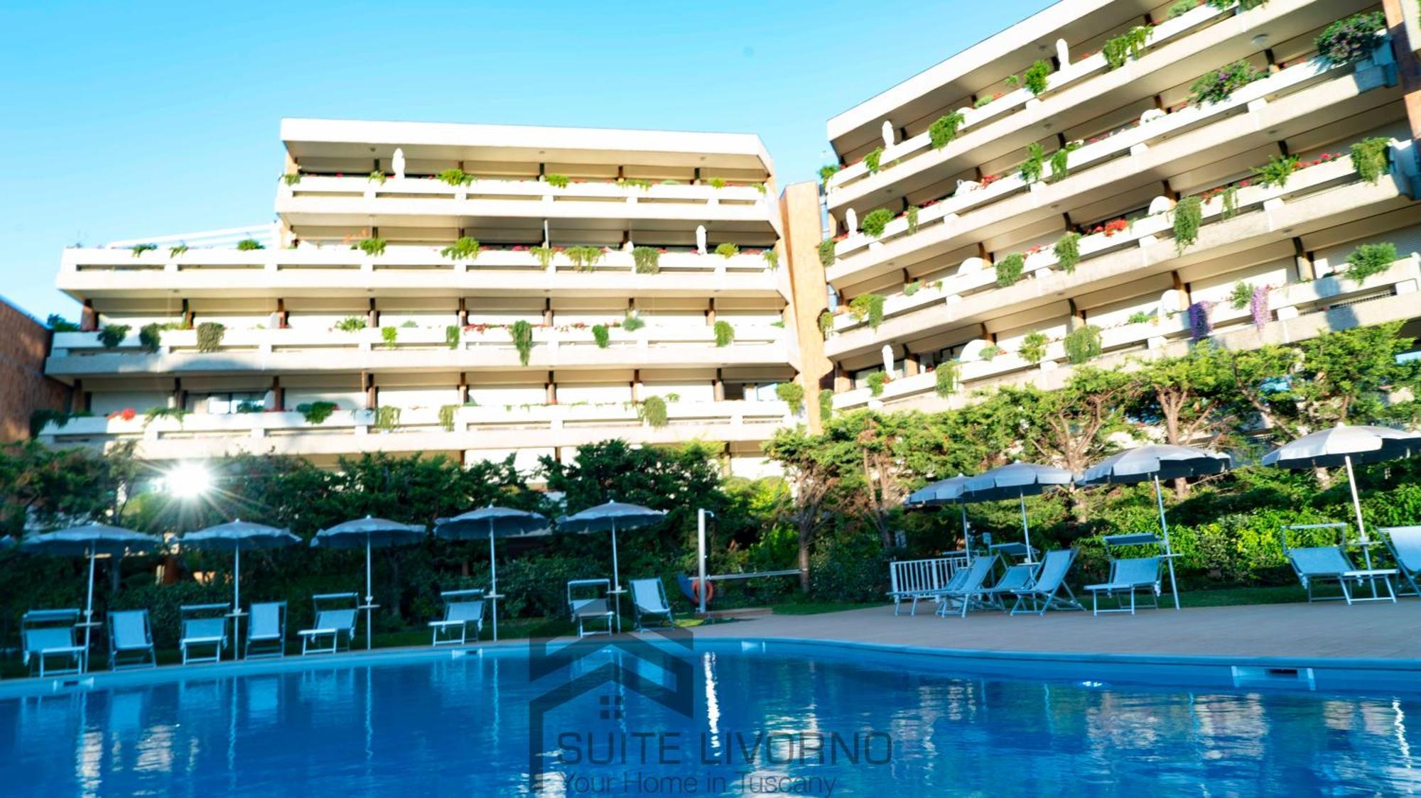 Suites Marilia Apartments Pool Side - Suite Livorno Holiday Home Group Exterior photo