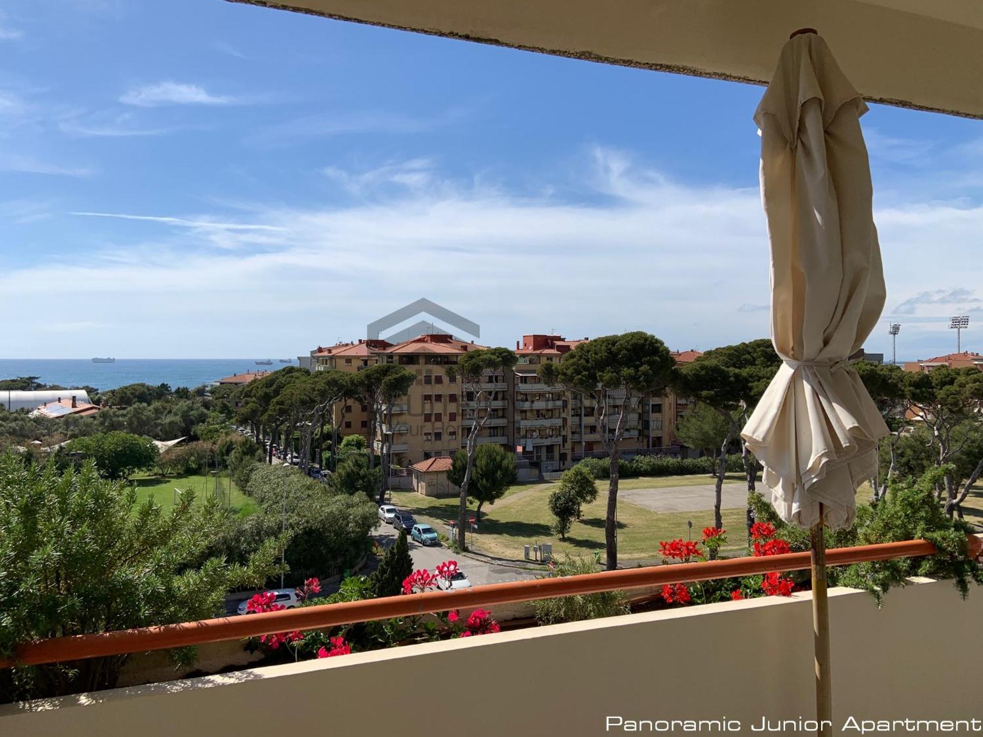 Suites Marilia Apartments Pool Side - Suite Livorno Holiday Home Group Exterior photo