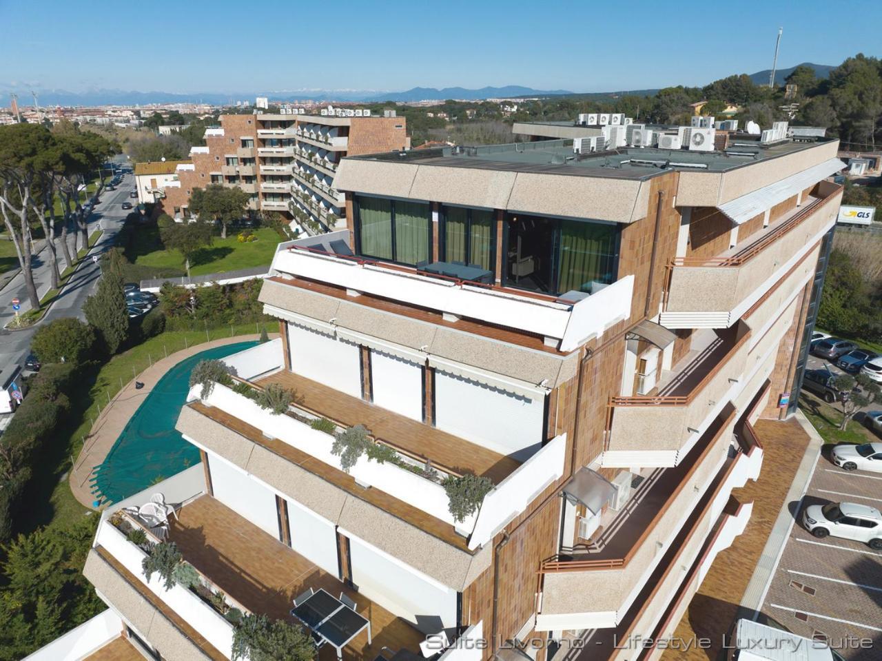 Suites Marilia Apartments Pool Side - Suite Livorno Holiday Home Group Exterior photo